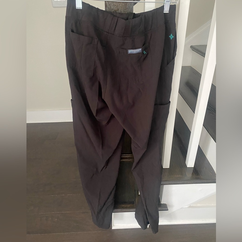 Scrub pants